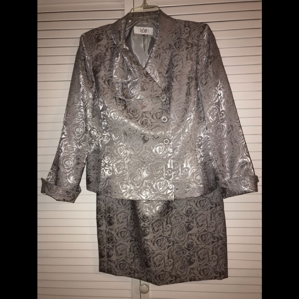 2 piece suit by LeSuit